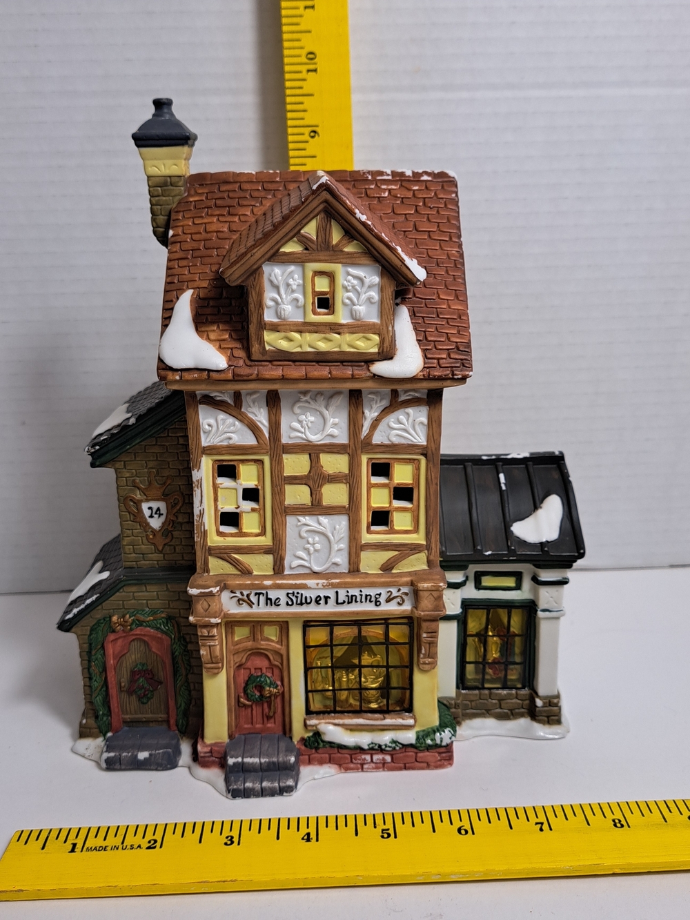 2000 Santa's Workbench Porcelain Building "The Silver Lining" Illuminated